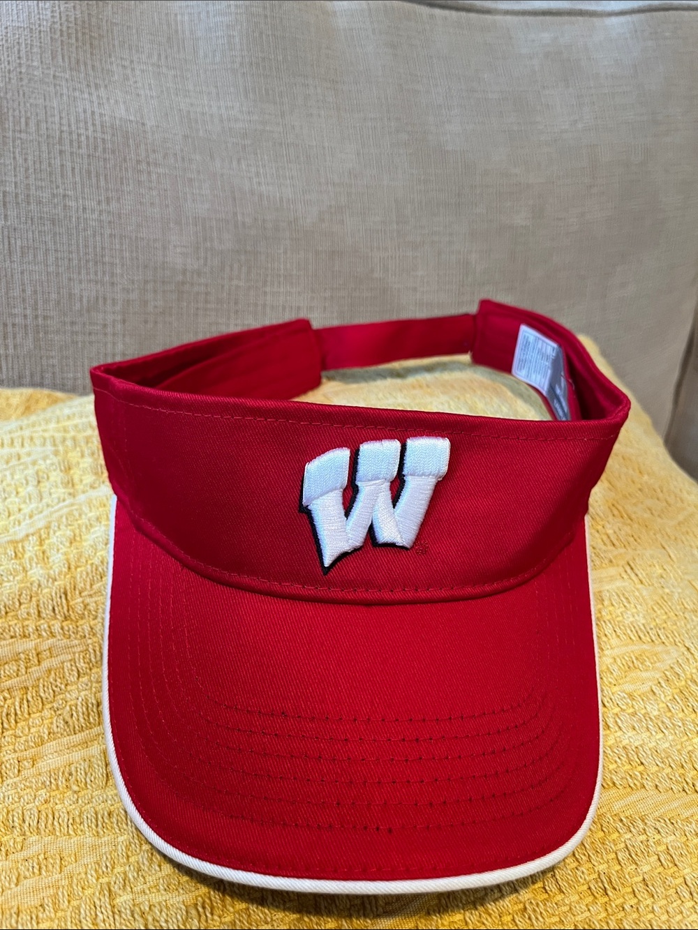 Red Women's Athletic Visor with Embroidered “W” Wisconsin Badgers